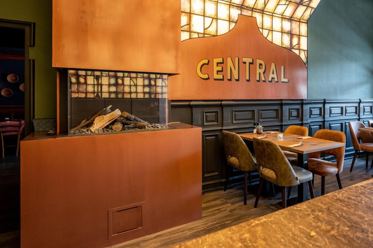 Hotel Central Брюж Екстериор снимка
